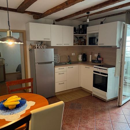 Cozy Holiday Apartment 伊佐拉 外观 照片